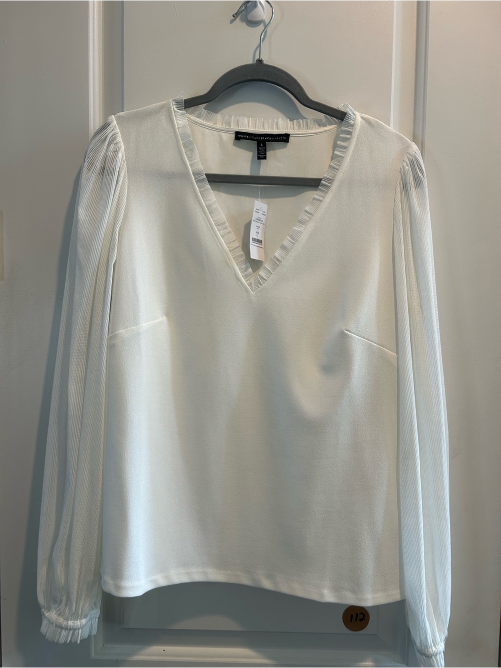 White House Black Market Ivory V-Neck Long Sleeve Blouse